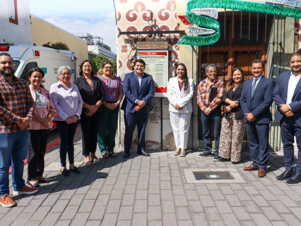 Colocan San Pedro Cholula Bando Solemne con motivo de las Fiestas Patrias