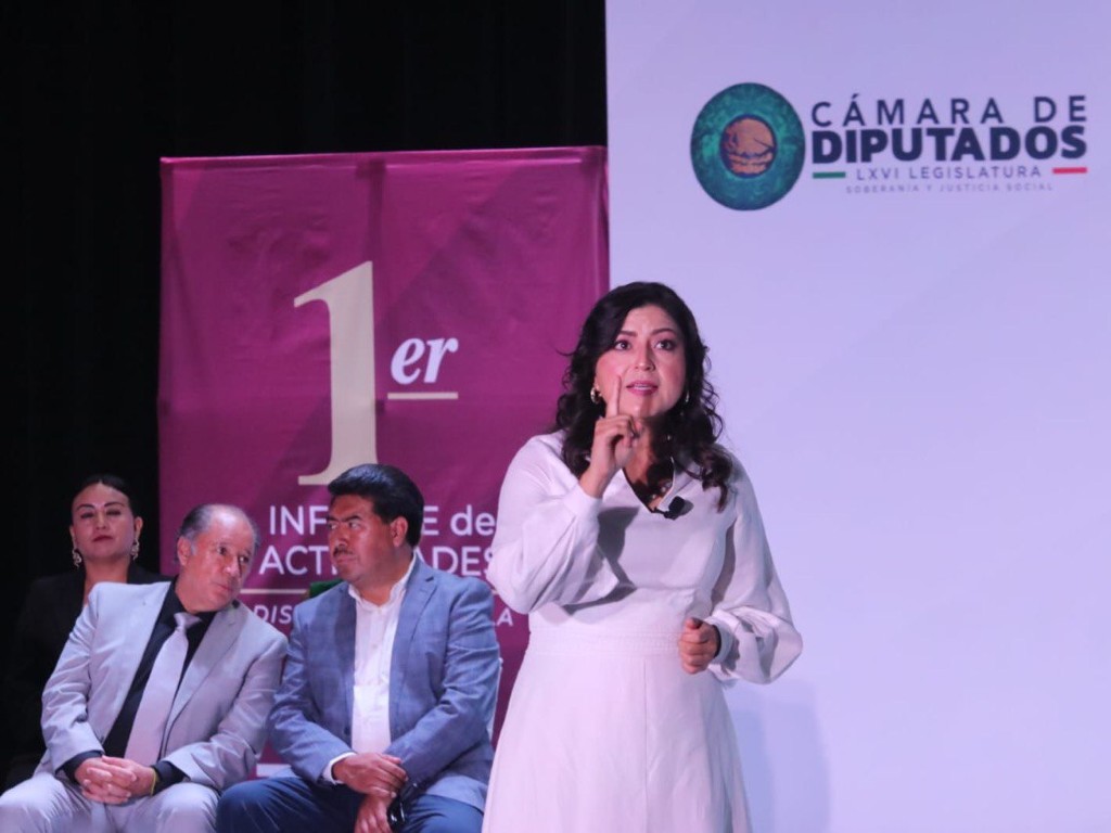 Claudia Rivera respalda estrategia contra el huachicol fiscal