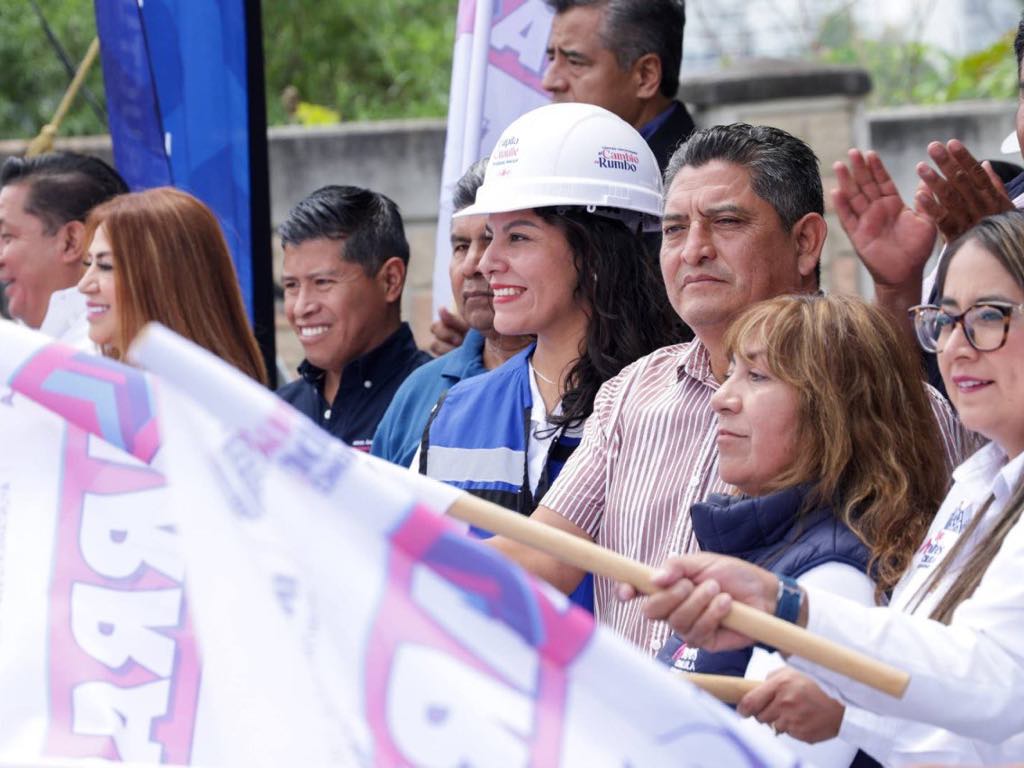 Arranca Lupita Cuautle obra de adoquinamiento en San Antonio Cacalotepec