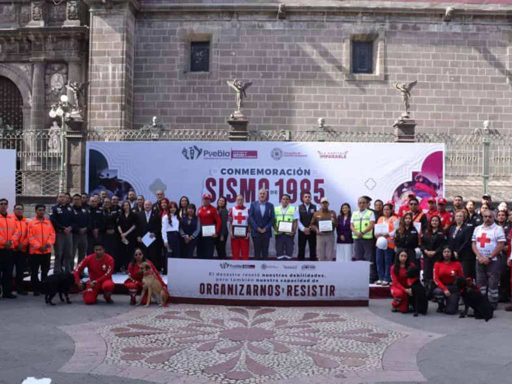 Gobierno de la Ciudad reconoce a instituciones de emergencia en el marco del aniversario del sismo de 1985