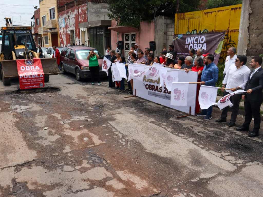 Gobierno de San Pedro Cholula rehabilita las calles del municipio
