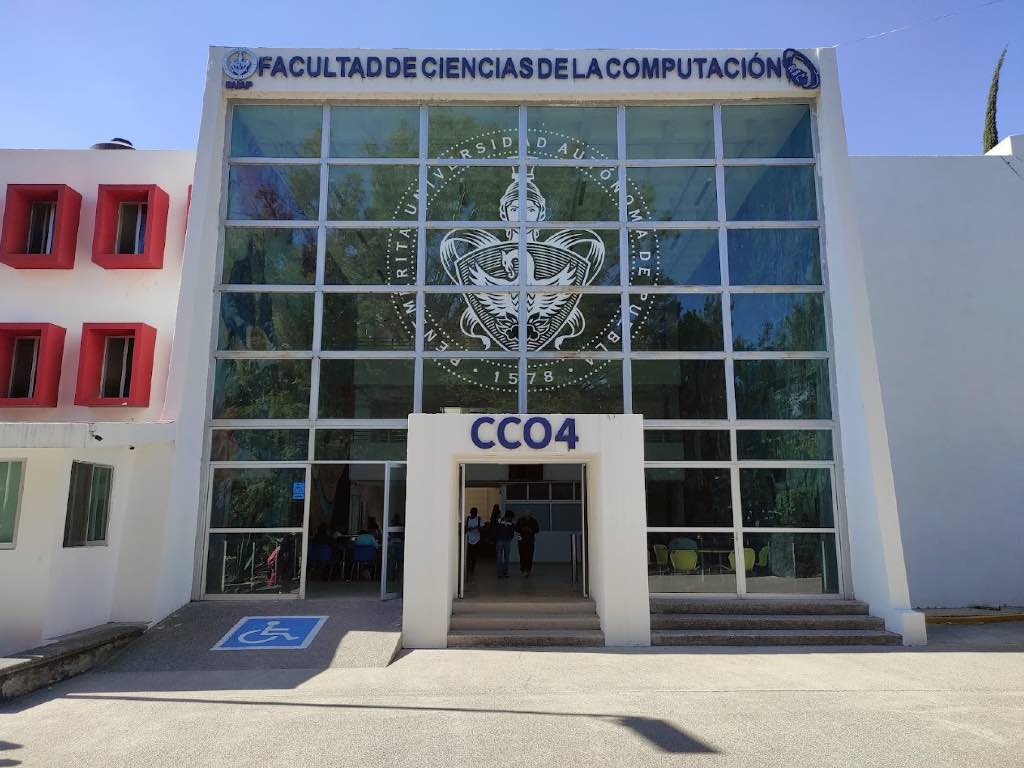 Activan protocolos de seguridad en la BUAP tras presuntas amenazas de ataque