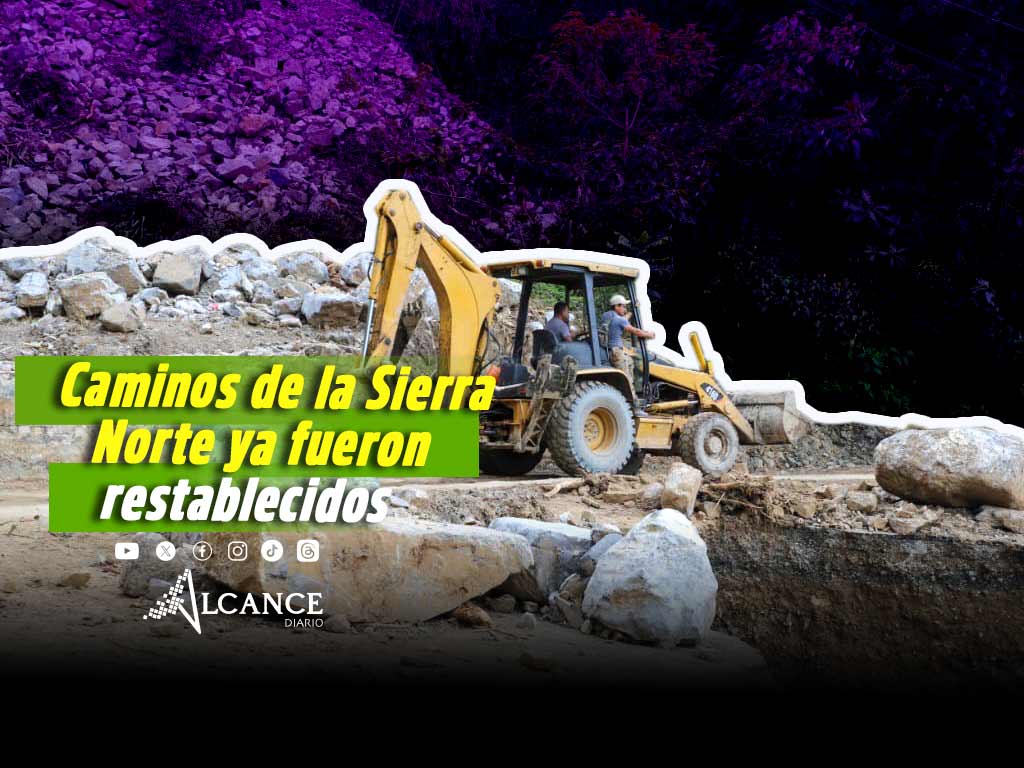 Liberan caminos de municipios incomunicados por lluvias en la Sierra Norte