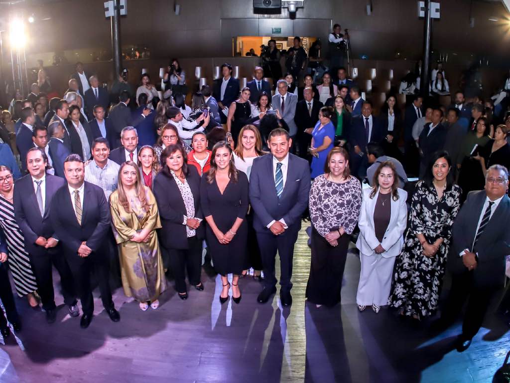 Celebra IEE Puebla 25 años de creación