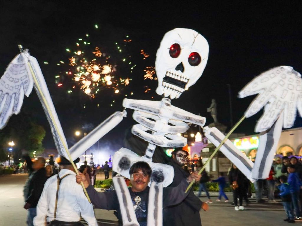 Llena de magia y color el Desfile de Animeros a San Pedro Cholula