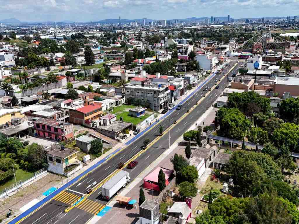 Gobierno de San Andrés Cholula rehabilita vialidad en San Francisco Acatepec