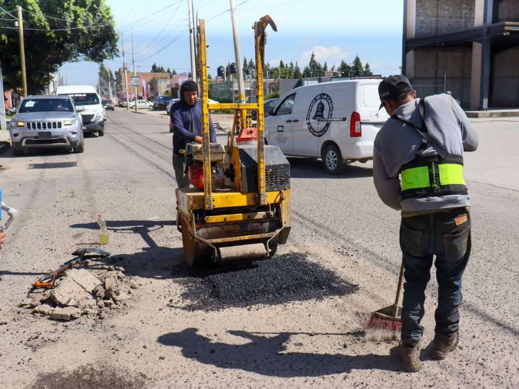 Arranca rehabilitación en calle 5 de Mayo de Santiago Mixquitla
