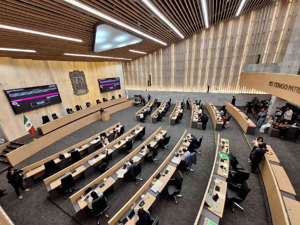 Promueve diputado Andrés Villegas iniciativa para prohibir la venta de bebidas energéticas a menores