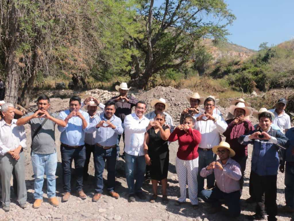 Supervisa e inaugura Pavel Gaspar obras del programa "Por Amor a Puebla" en Jolalpan