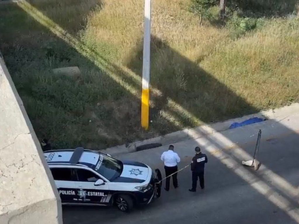 Confirman a persona sin vida en puente de Momoxpan; hombre habría saltado