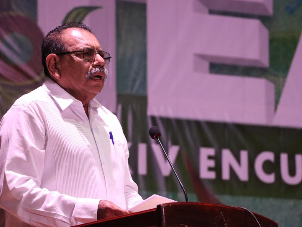 El pueblo necesita organizarse y luchar: Avelino Rivera durante Encuentro Nacional de Teatro
