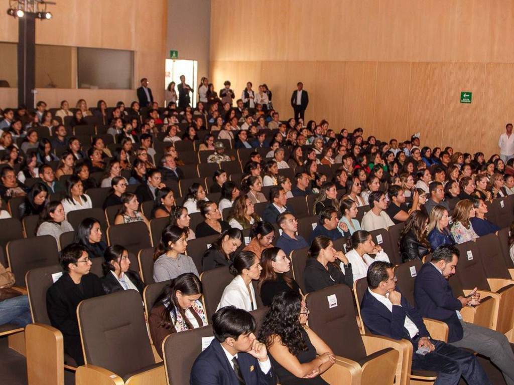 Capacitan gratuitamente a más de 5 mil personas para impulsar sus negocios y MiPyMes