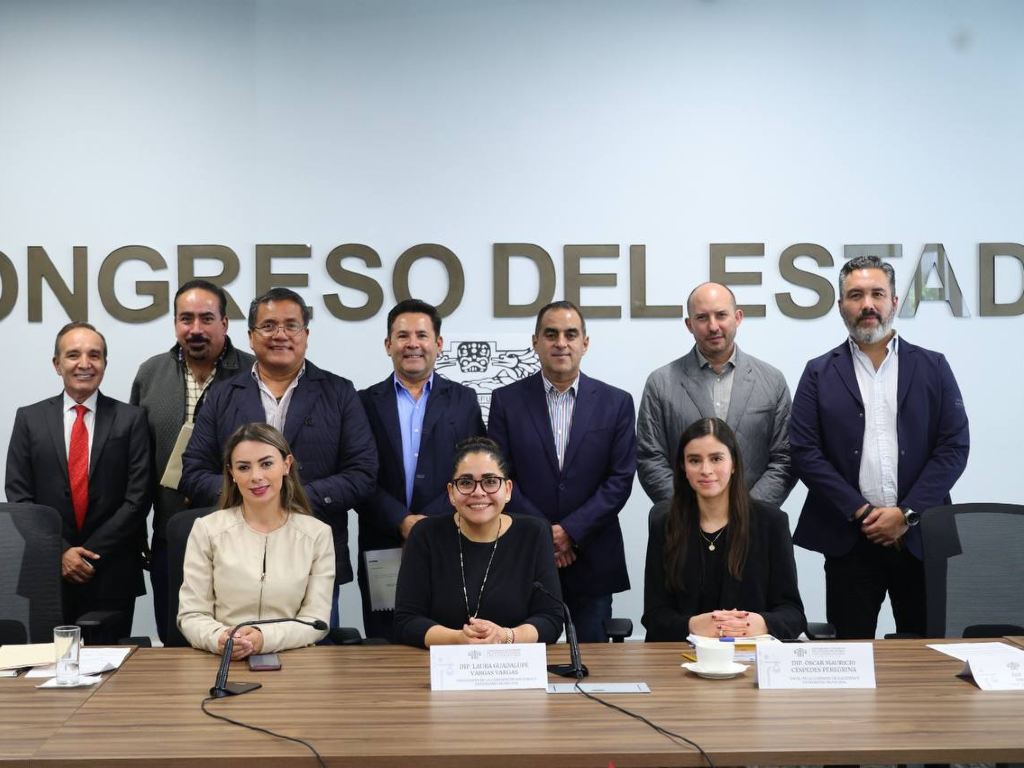 Avala Comisión del Congreso Ley de Ingresos del Municipio de Puebla y autorización para comodato del Paseo Bravo