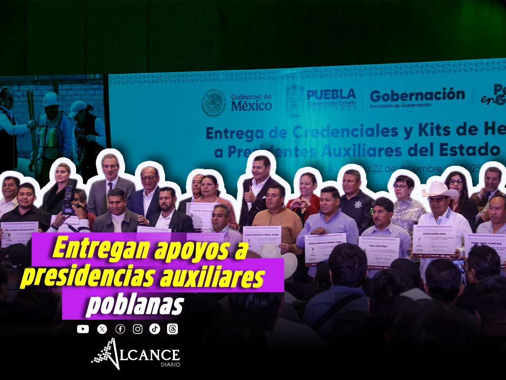 Entregan credenciales y kits de herramientas a juntas auxiliares de Puebla