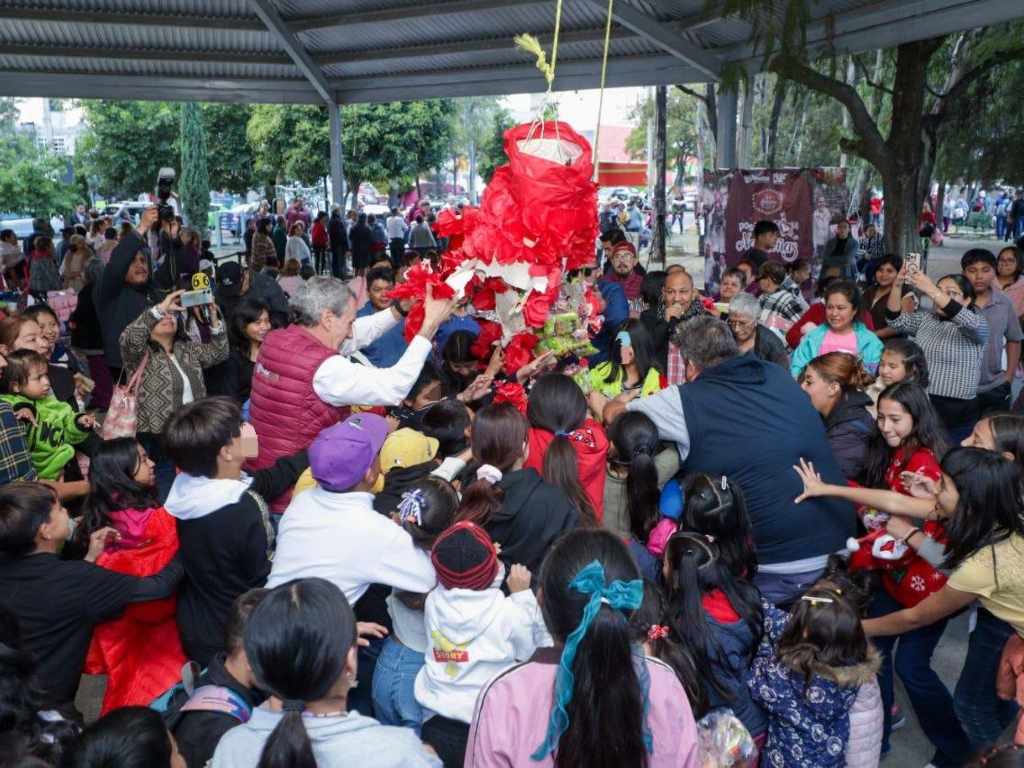 Celebra Gobierno de la Ciudad posada navideña en la Junta Auxiliar Ignacio Zaragoza