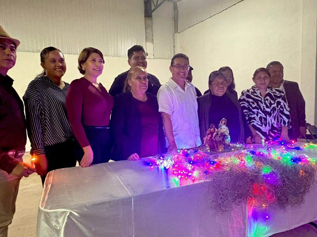 Pavel Gaspar convive con familias en posadas de Acatlán de Osorio e Izúcar de Matamoros