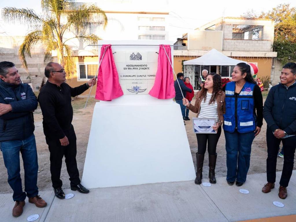 Entregan obra de adoquinamiento en San Rafael Comac