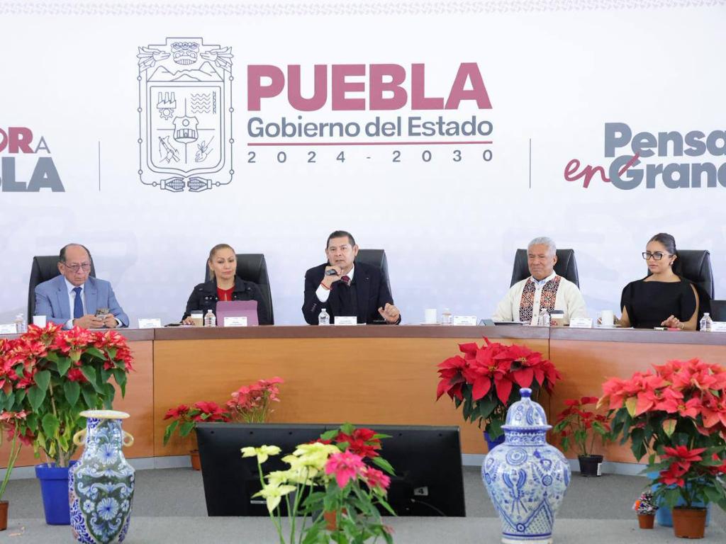 Gobierno del Estado trabajará para conectar la Sierra Negra y la Mixteca