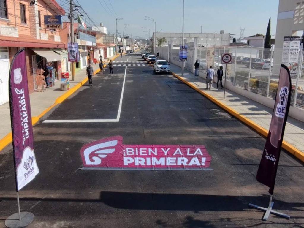 Entrega Pepe Chedraui rehabilitación vial en la colonia Santa Margarita