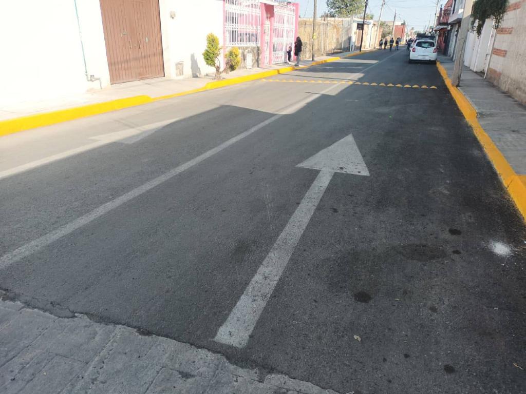 Entregan rehabilitación en calle del barrio San Pablo Tecamac de San Pedro Cholula