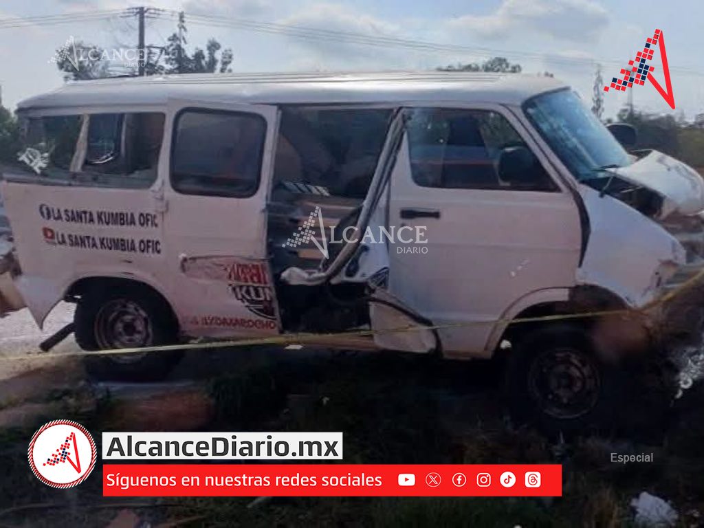 Muere hombre al estrellar camioneta de La Santa Kumbia contra valla en la autopista Puebla – Orizaba