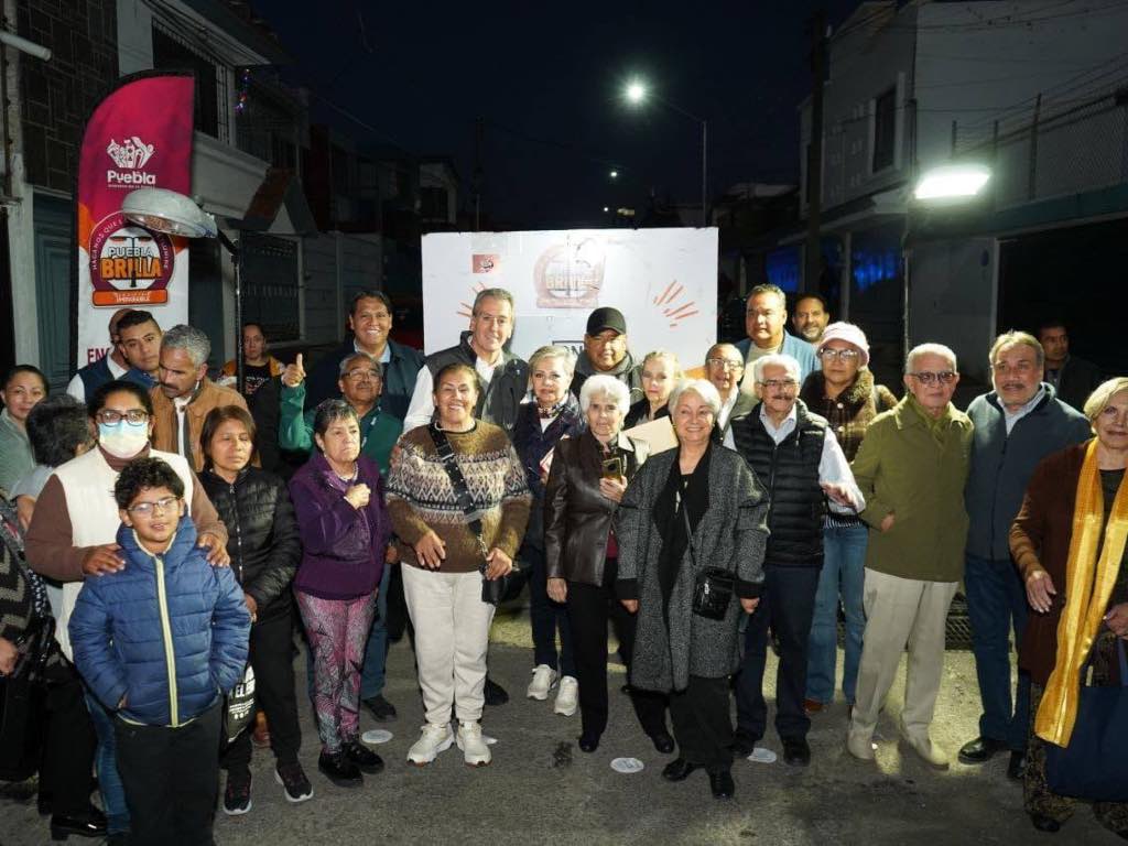 Modernizan con luminarias LED a la colonia Villa Encantada
