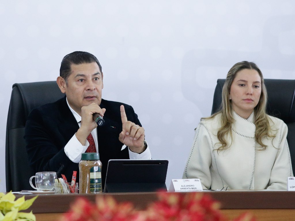 Puebla fue un estado laboratorio para el saqueo institucionalizado: Armenta
