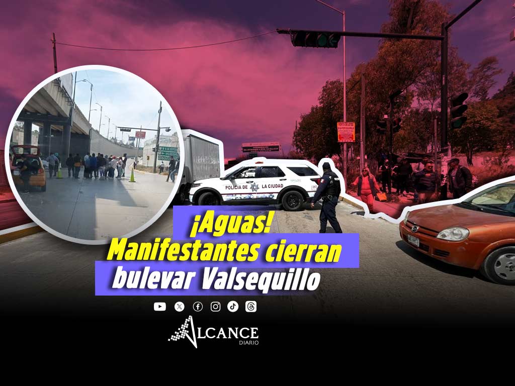 Cierran el Periférico Ecológico y Bulevar Valsequillo por falta de transporte público; atropellan a manifestantes