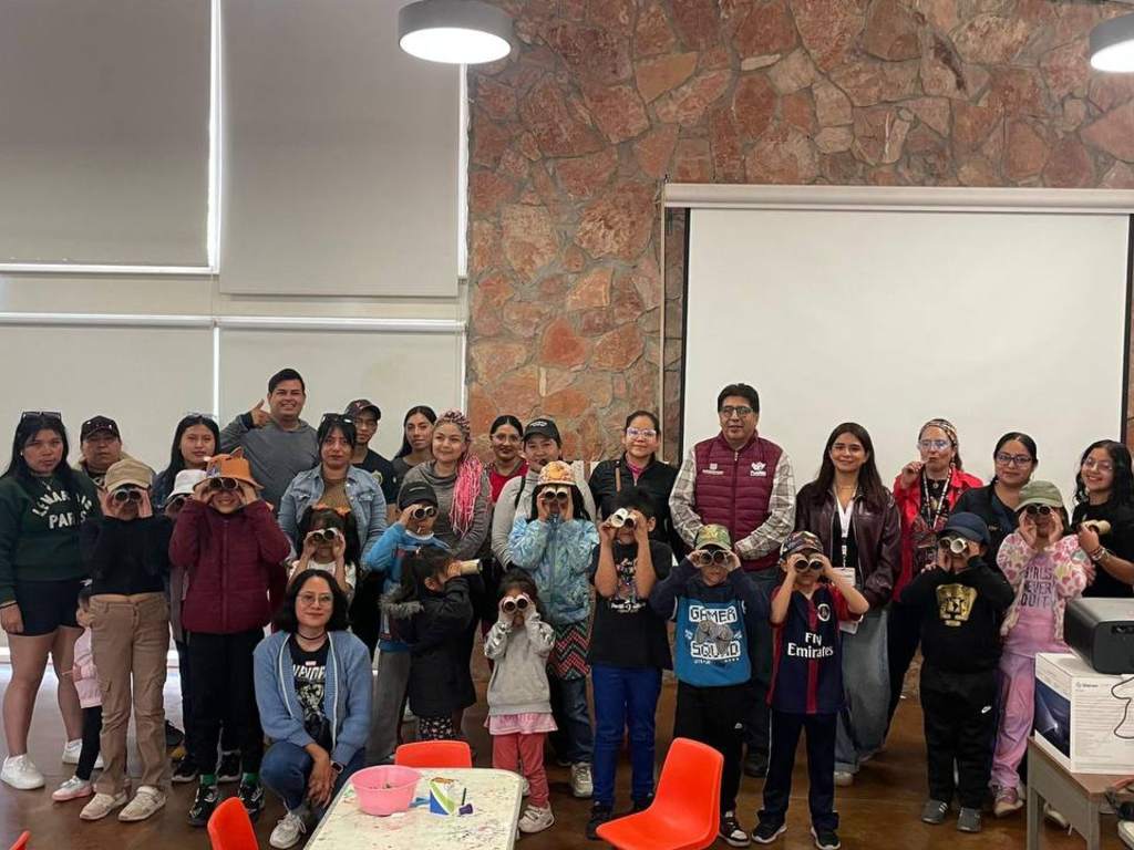 Niñas y niños se convierten en “Exploradores de Aves en Chapulco”