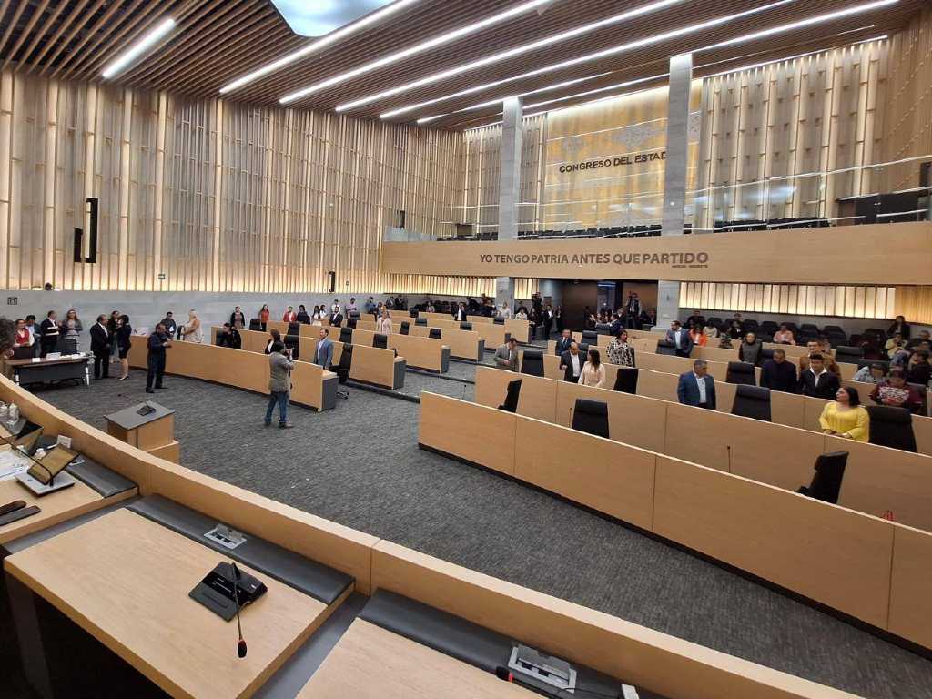 Avala Congreso de Puebla reformas para marcar el límite a jubilaciones y pensiones