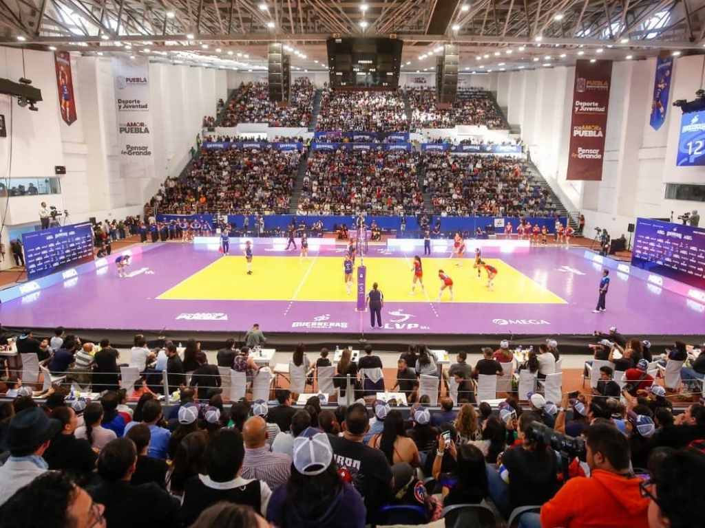 Se enfrentan Guerreras de Puebla con Coronelas de Durango: festejan con una verbena