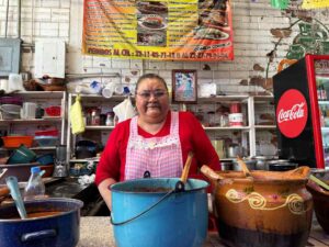 Mercado de La Acocota, el hogar de doña Rosario desde hace 52 años 