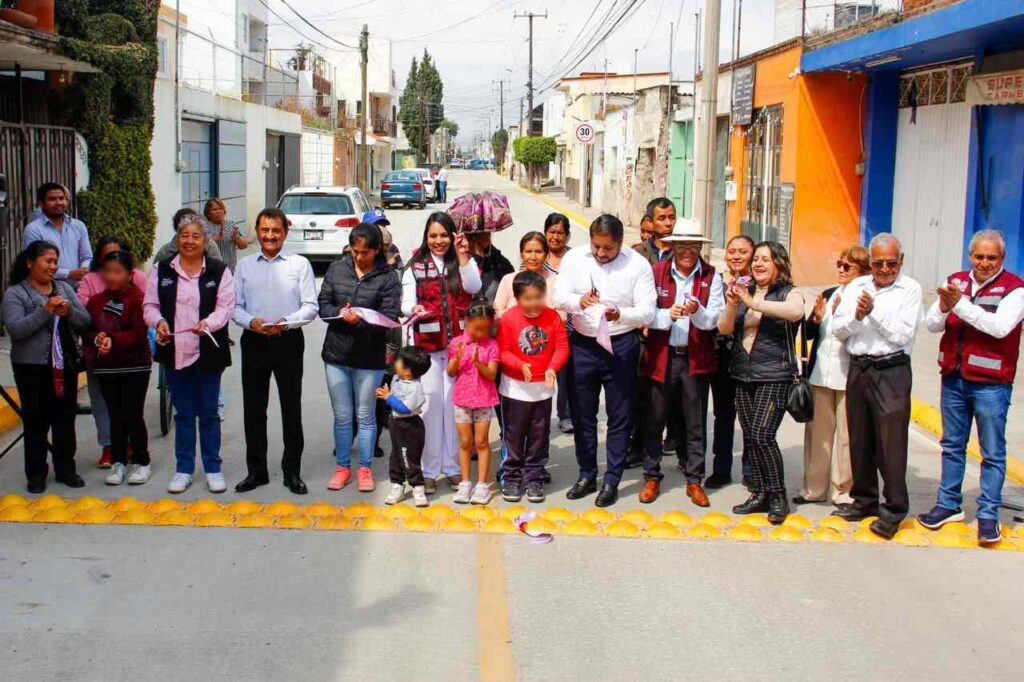 Entregan obras de rehabilitación de vialidades en San Pedro Cholula