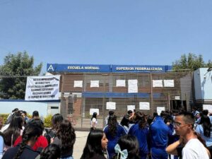 Se va a paro UPN por la remoción del actual director Javier Mauleón