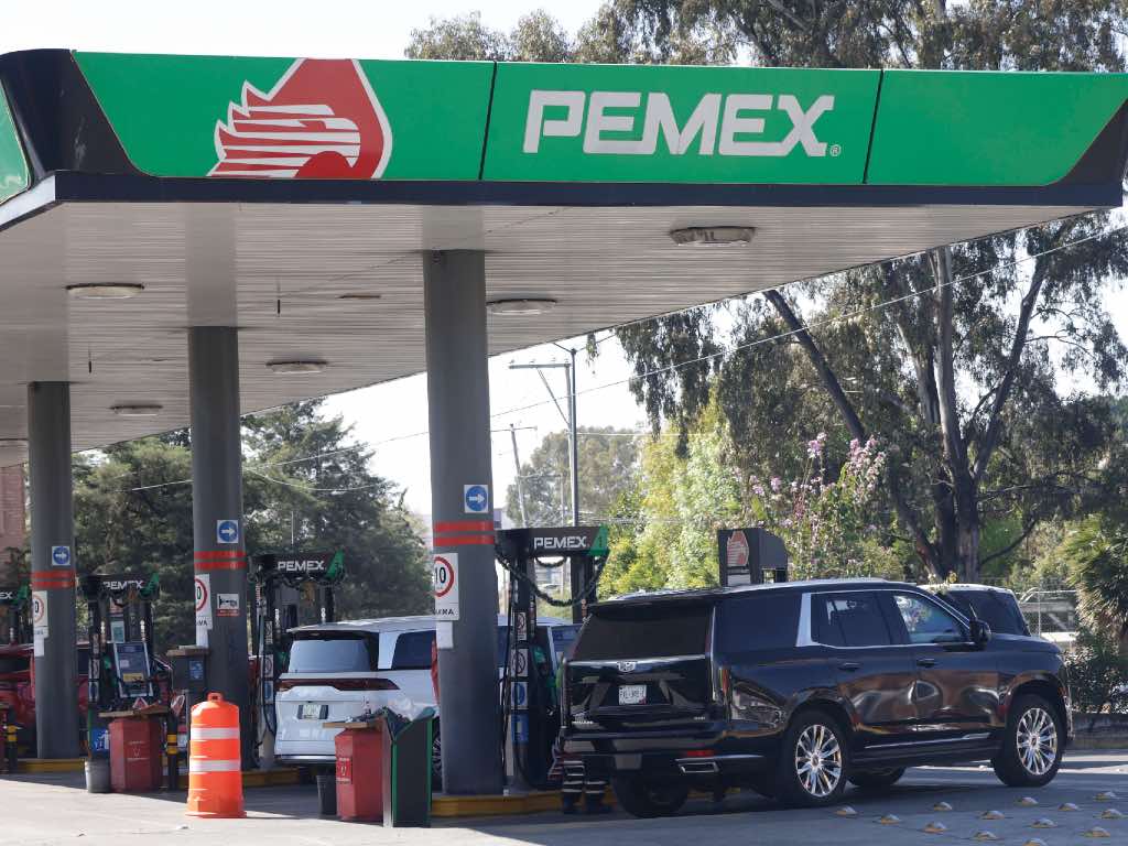 Autoridades clausuran 10 gasolineras en Puebla Capital por incumplir normas de seguridad