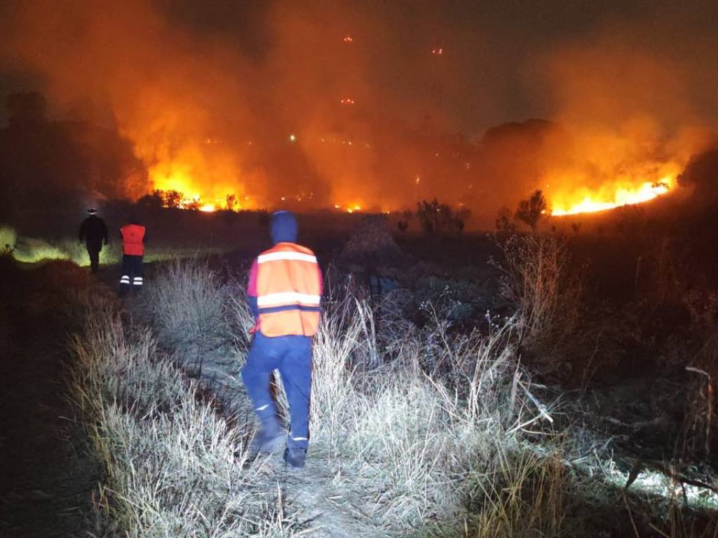 Atienden dos incendios en el Cerro Zapotecas