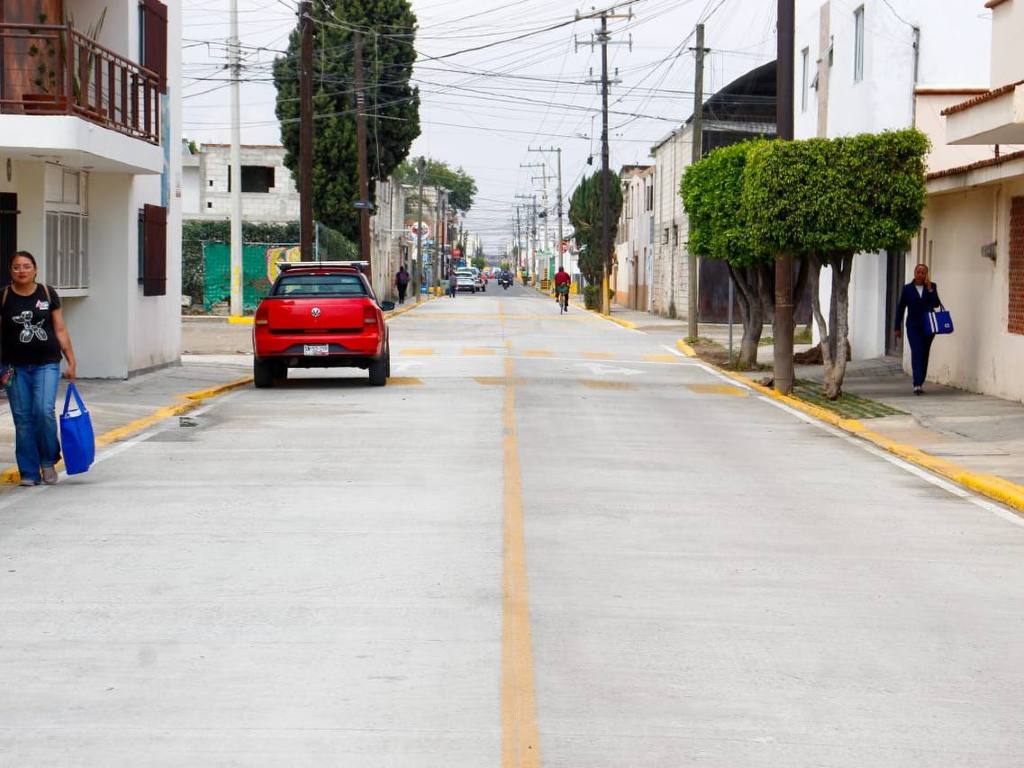 Entregan obras de rehabilitación de vialidades en San Pedro Cholula