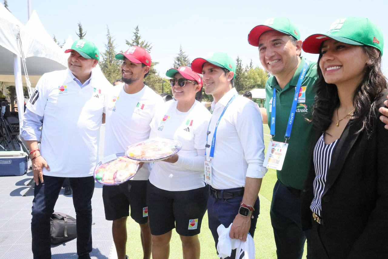 Recorren Mundo de Tiro con Arco Puebla Alejandro Armenta y Rommel Pacheco