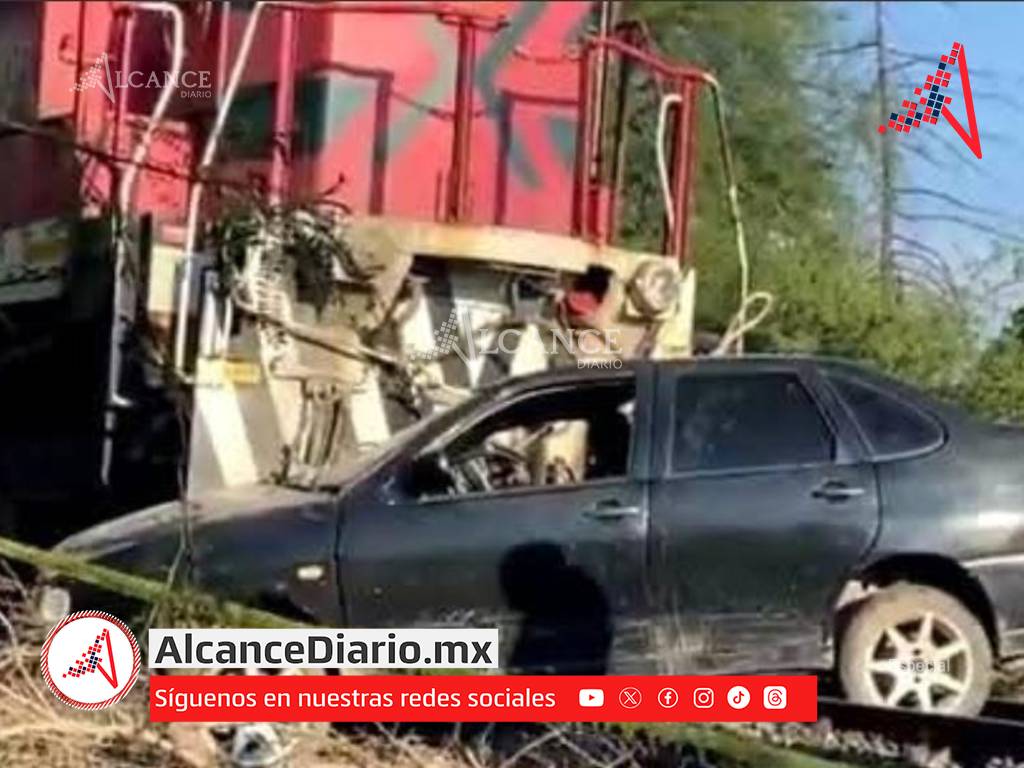 Arrolla tren a un auto y mata a una mujer en Cuayucatepec