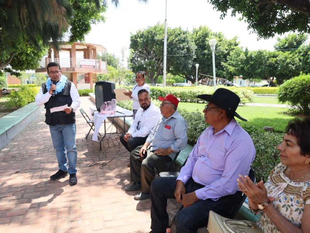 Establece Pável Gaspar Ramírez Comité de Obra Comunitaria en Izúcar de Matamoros