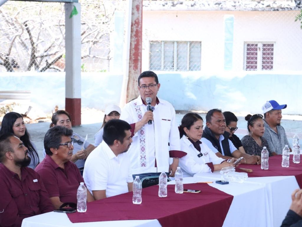 Continúa Pável Gaspar con recorridos por la mixteca poblana