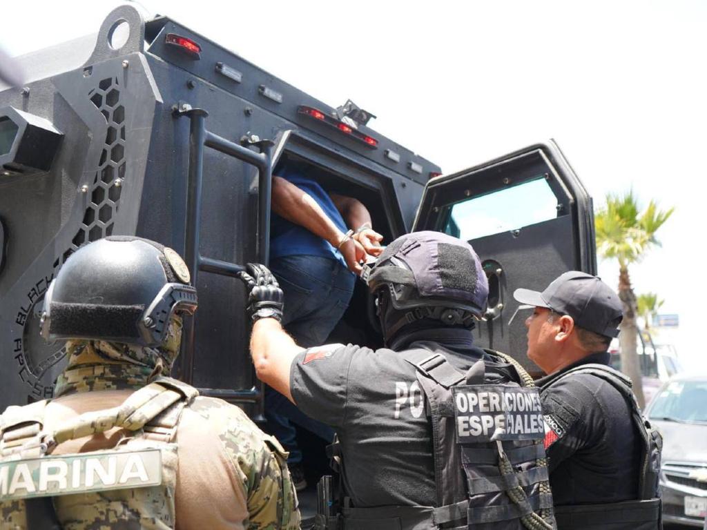 Trasladan SEMAR, SSP y FGE a “El Bukanas” al penal de Tepexi