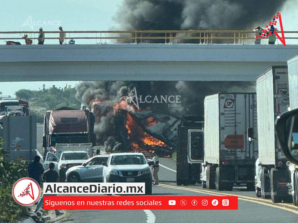 Muere conductor de tráiler al chocar contra otra unidad pesada en Tehuacán