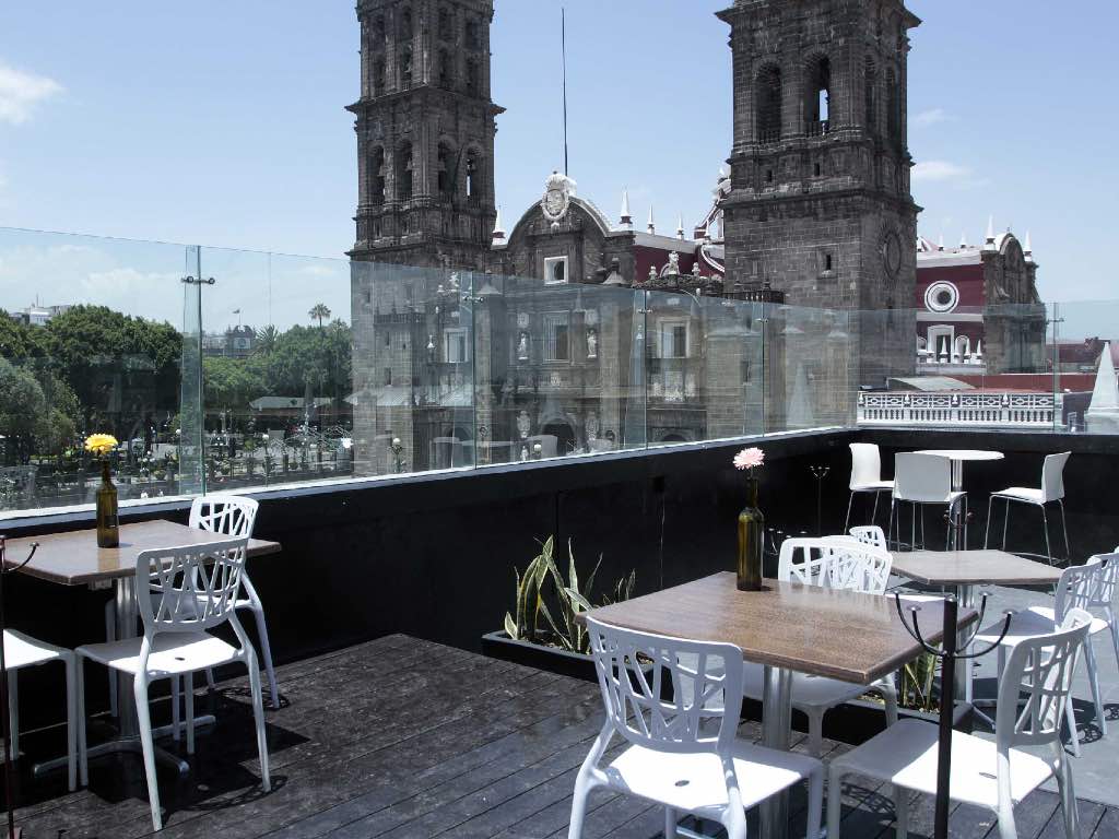No habrá permisos para nuevas terrazas en el Centro Histórico de Puebla