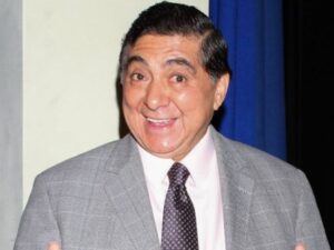 Responde Carlos Bonavides a críticas por cobrar la Pensión del Bienestar; “Es un derecho constitucional”
