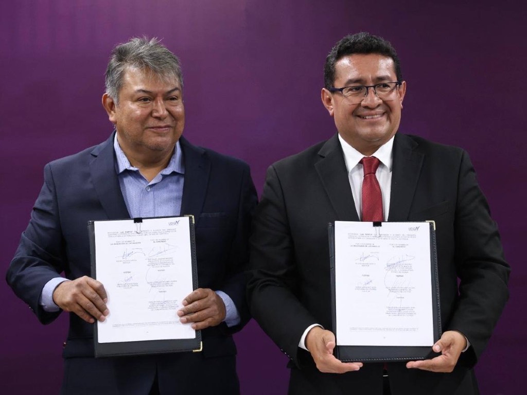 Congreso del Estado y Universidad de los Ángeles signan convenio de colaboración