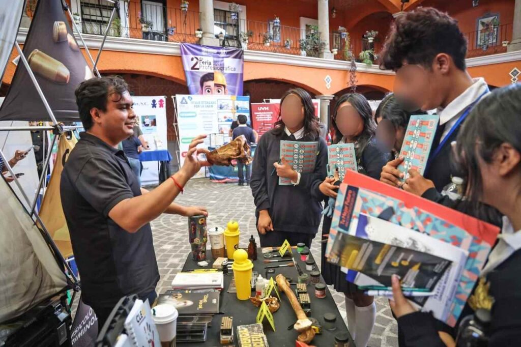 Realizan Feria Profesiográfica 2026 en Cuautlancingo para oportunidades académicas