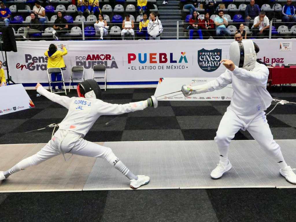 Talento poblano destaca en jornada de esgrima en Olimpiada Nacional CONADE 2026