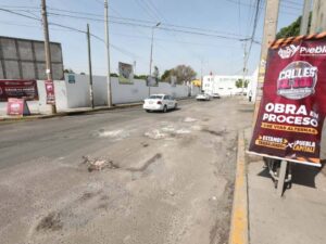 Realizan trabajos de rehabilitación vial en la colonia San Luis Gonzaga