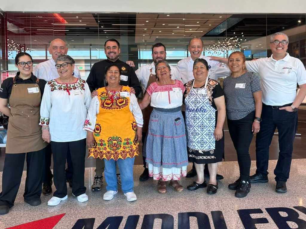 Llevan cocineras poblanas el sabor de Puebla al “Tradition, Fire, Roots & Technology”